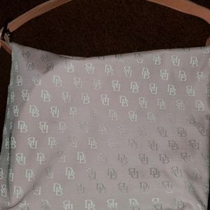 Dooney & Bourke